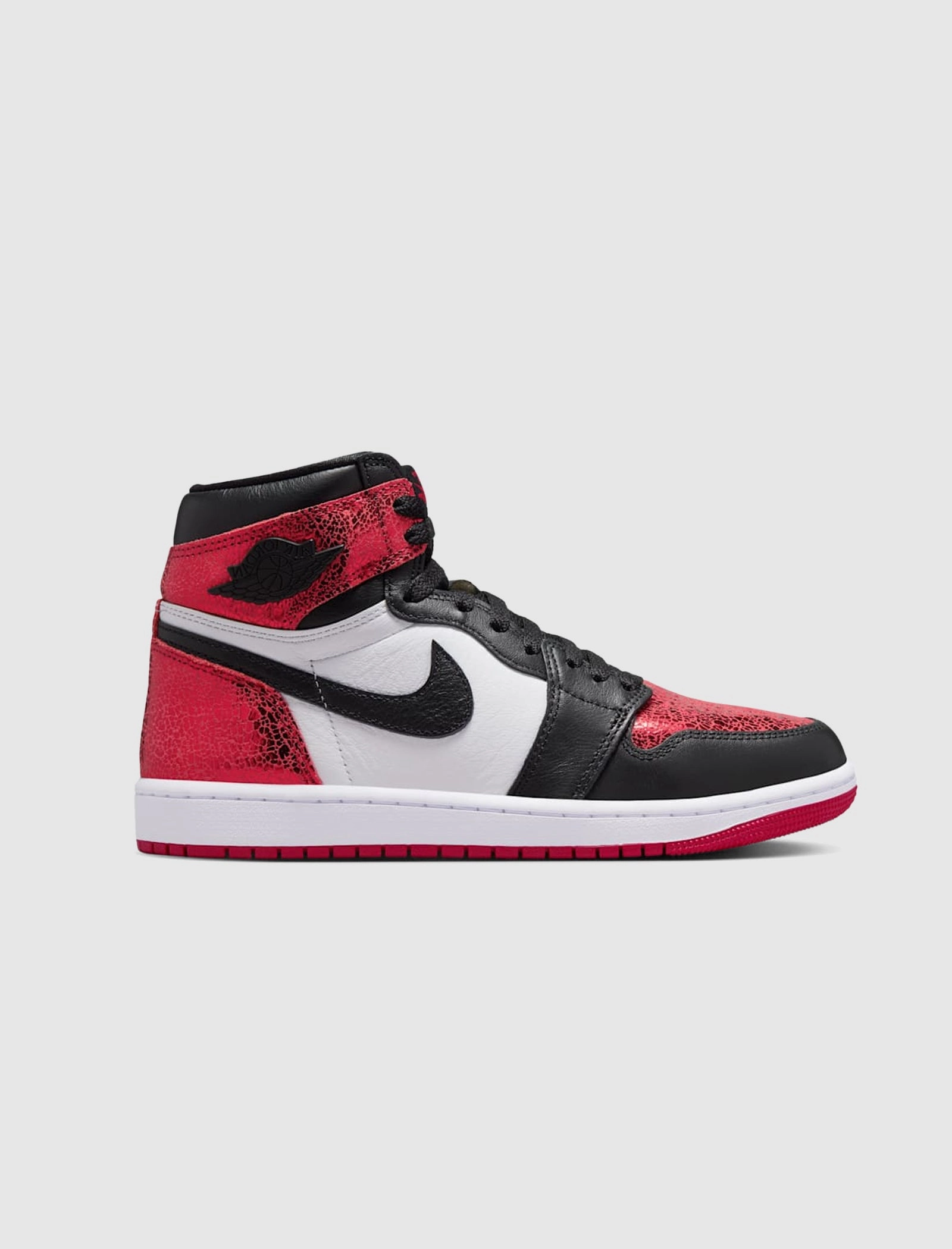 WOMEN'S AIR JORDAN 1 HI OG "VARSITY RED" Iconic Air Jordan streetwear sneakers