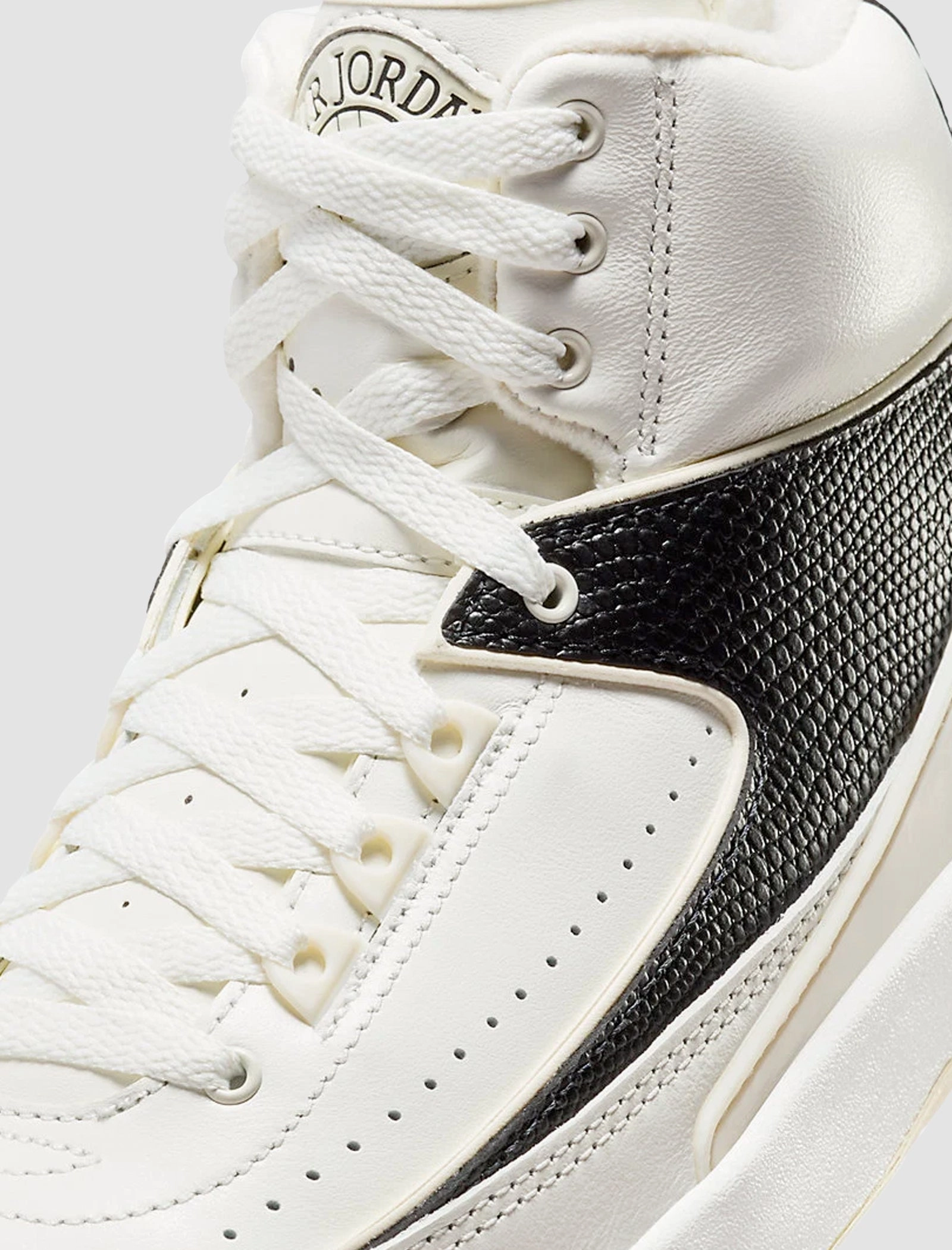 WOMEN'S AIR JORDAN 2 RETRO "SAIL" Retro basketball lifestyle shoes