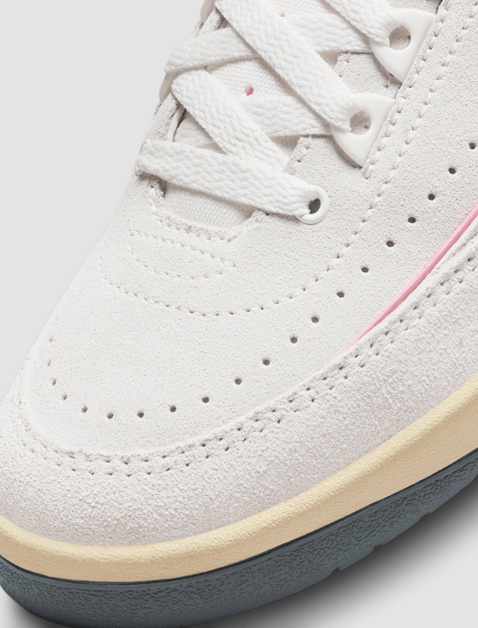 WOMEN'S AIR JORDAN 2 RETRO "SOFT PINK" Retro basketball lifestyle shoes