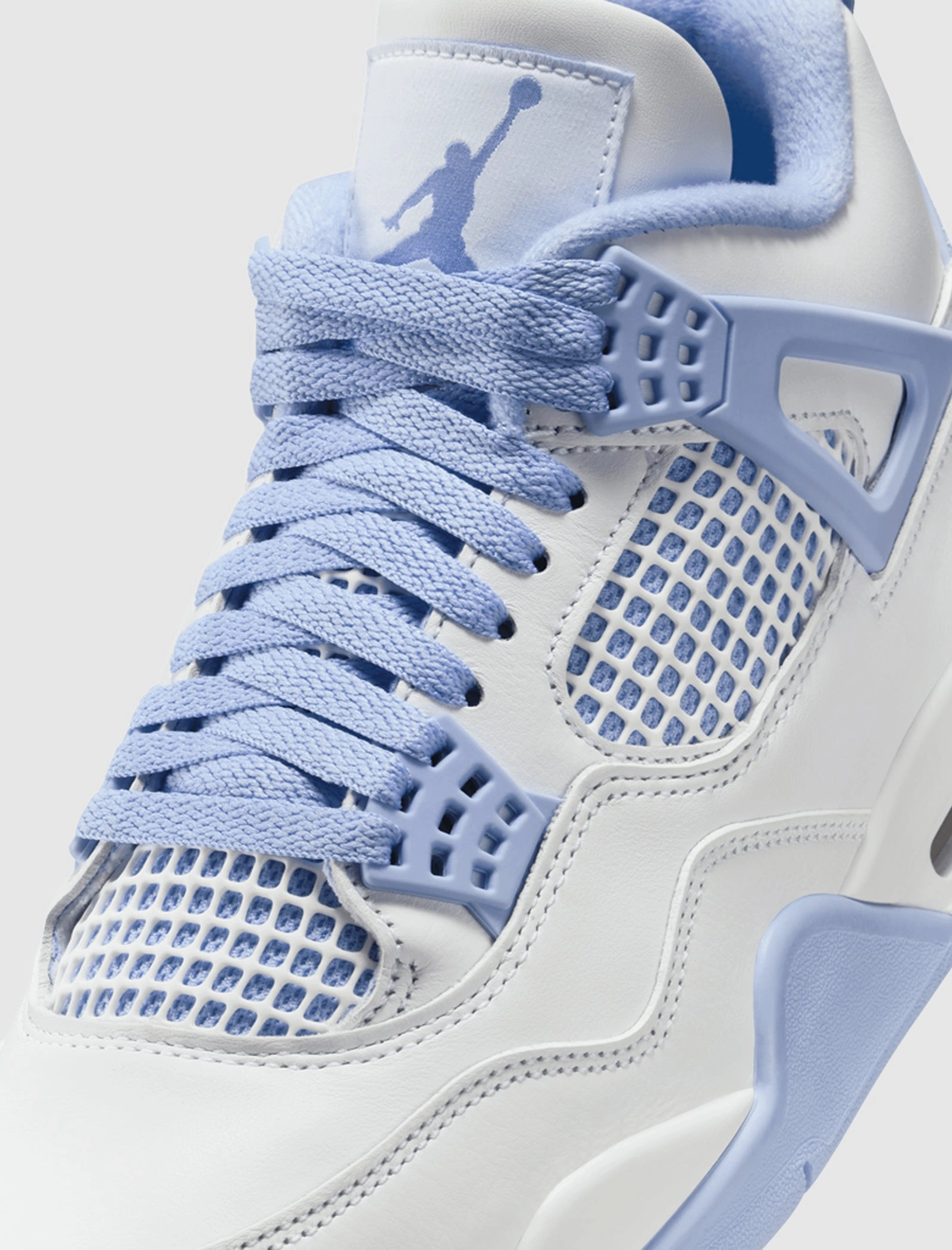 WOMEN'S AIR JORDAN 4 RETRO "ALUMINUM" Retro basketball lifestyle shoes
