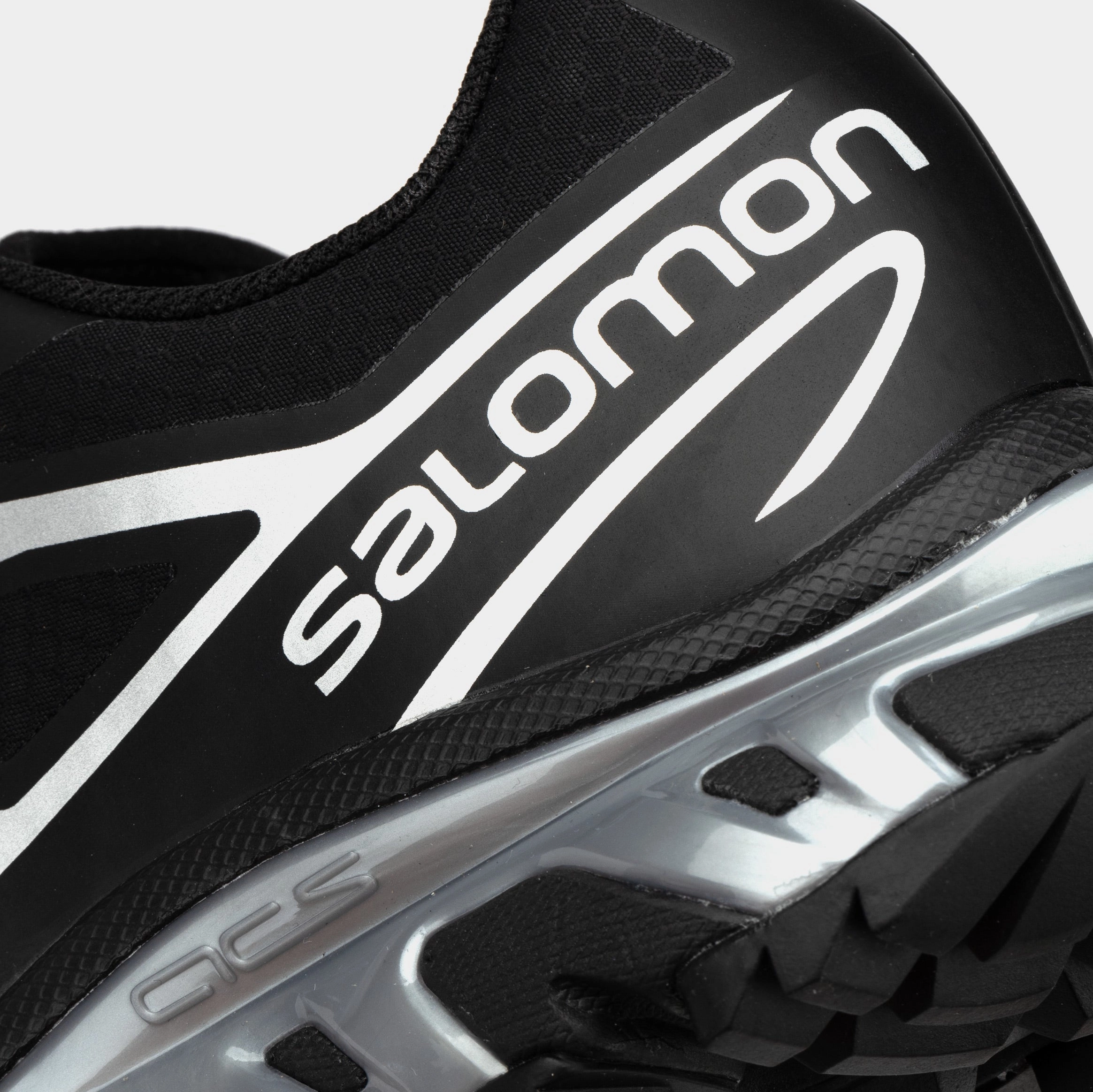 XT 6 Gore Tex Mens Running Shoes (Black/Silver) Salomon Performance Line