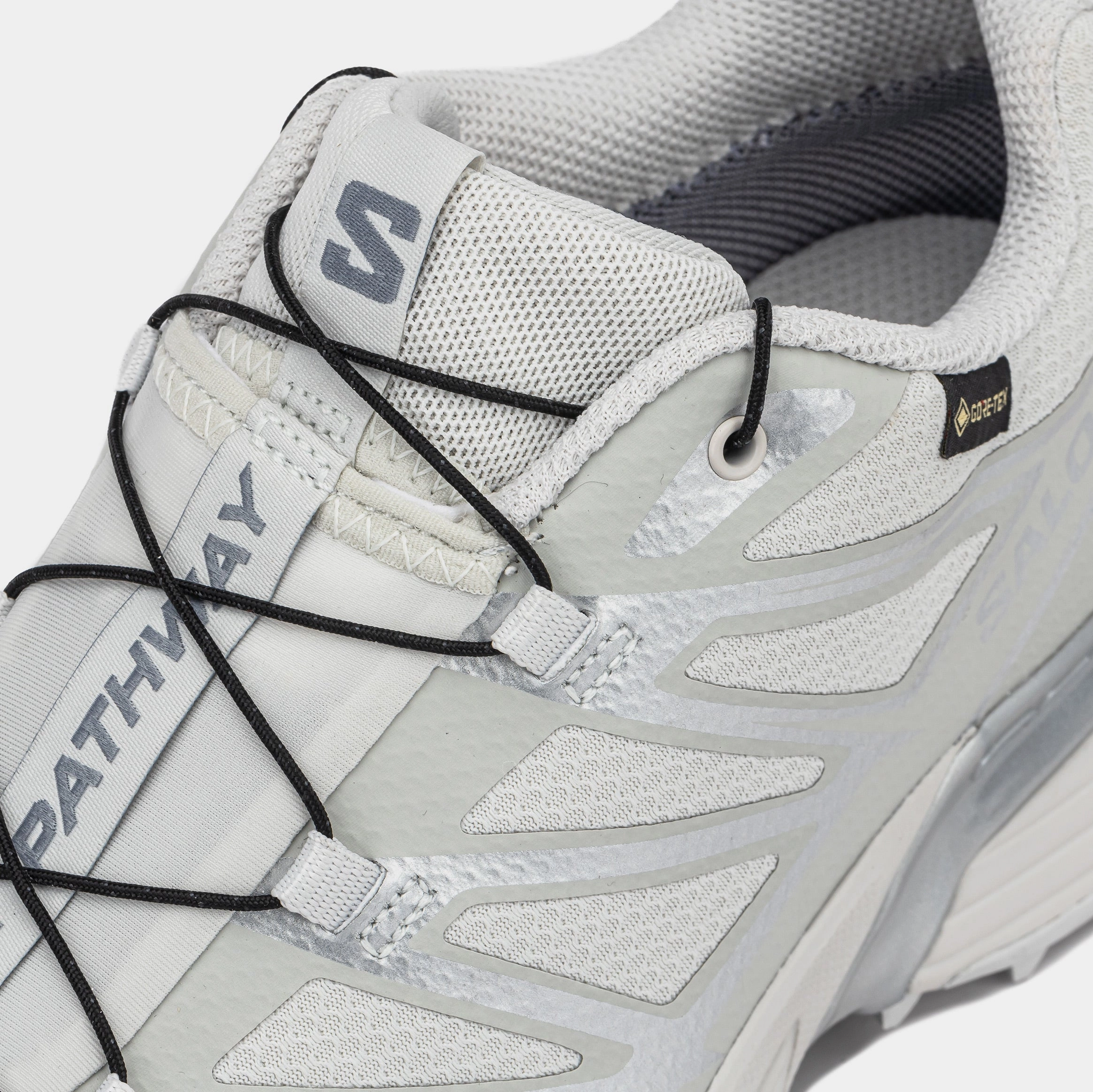 XT-Pathway GORE-TEX Mens Running Shoes (White/Silver) Salomon Performance Line
