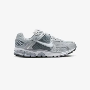 Zoom Vomero 5 Nike shoes blending performance and street flair