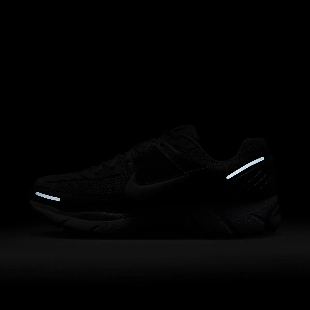 Zoom Vomero 5 Nike casual lifestyle sneakers
